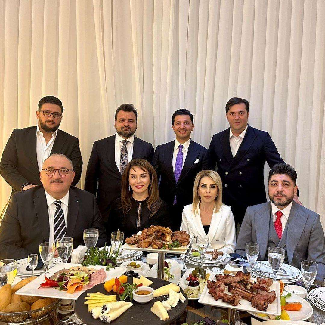 Azərbaycanlı müğənni qızına toy etdi (FOTO/VİDEO)