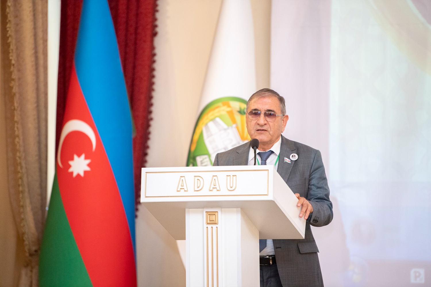 “Qeyri-neft sektoru və qlobal ərzaq təhlükəsizliyi problemləri” mövzusunda elmi-praktik konfrans keçirildi (FOTO)