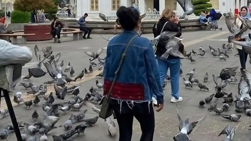 İranda qadınlar küçəyə hicabsız çıxır (FOTOLAR)