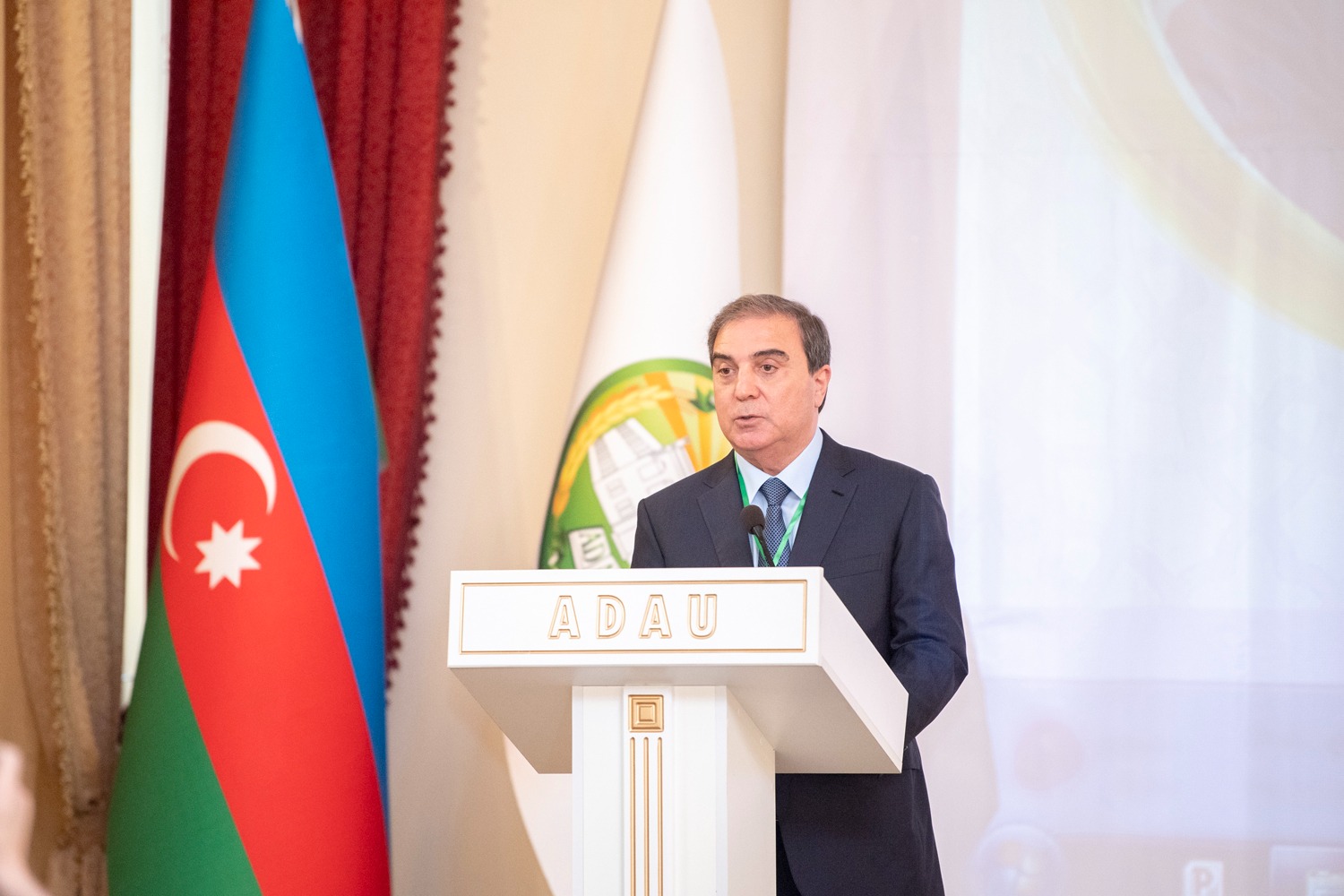 “Qeyri-neft sektoru və qlobal ərzaq təhlükəsizliyi problemləri” mövzusunda elmi-praktik konfrans keçirildi (FOTO)