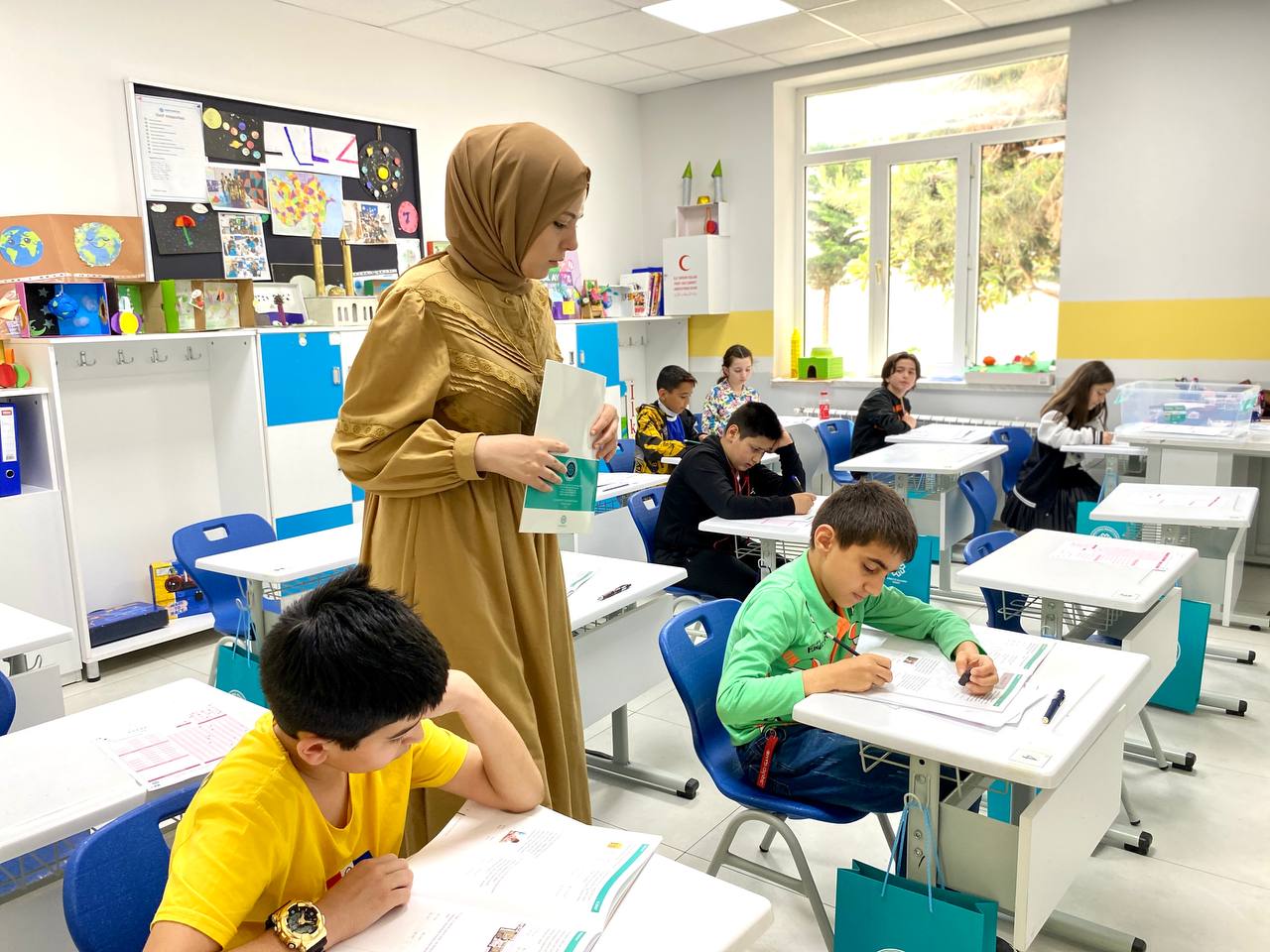 Azərbaycanda Maarif məktəbinə ilk qəbul imtahanı (FOTOLAR)