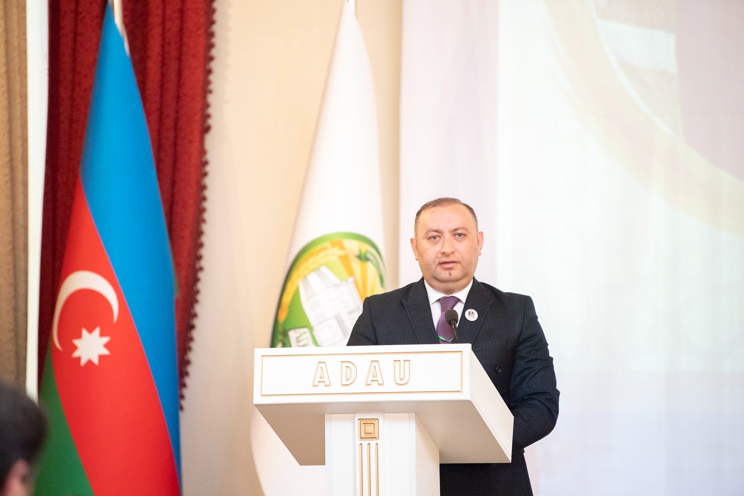 “Qeyri-neft sektoru və qlobal ərzaq təhlükəsizliyi problemləri” mövzusunda elmi-praktik konfrans keçirildi (FOTO)
