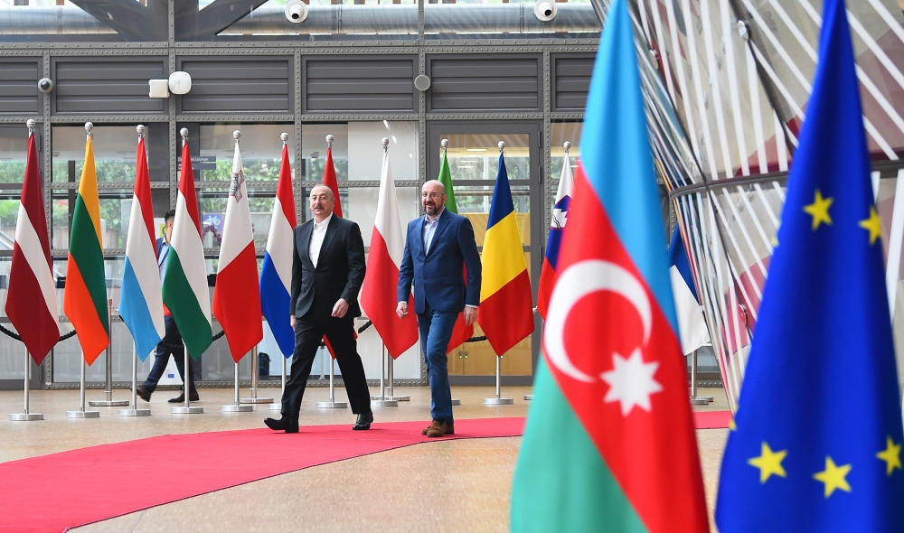 Brüsseldə İlham Əliyev-Şarl Mişel görüşü keçirildi (YENİLƏNİB/FOTO)