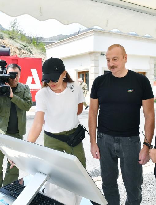 İlham Əliyev və Mehriban Əliyeva Daşaltı kəndində (FOTOLAR)