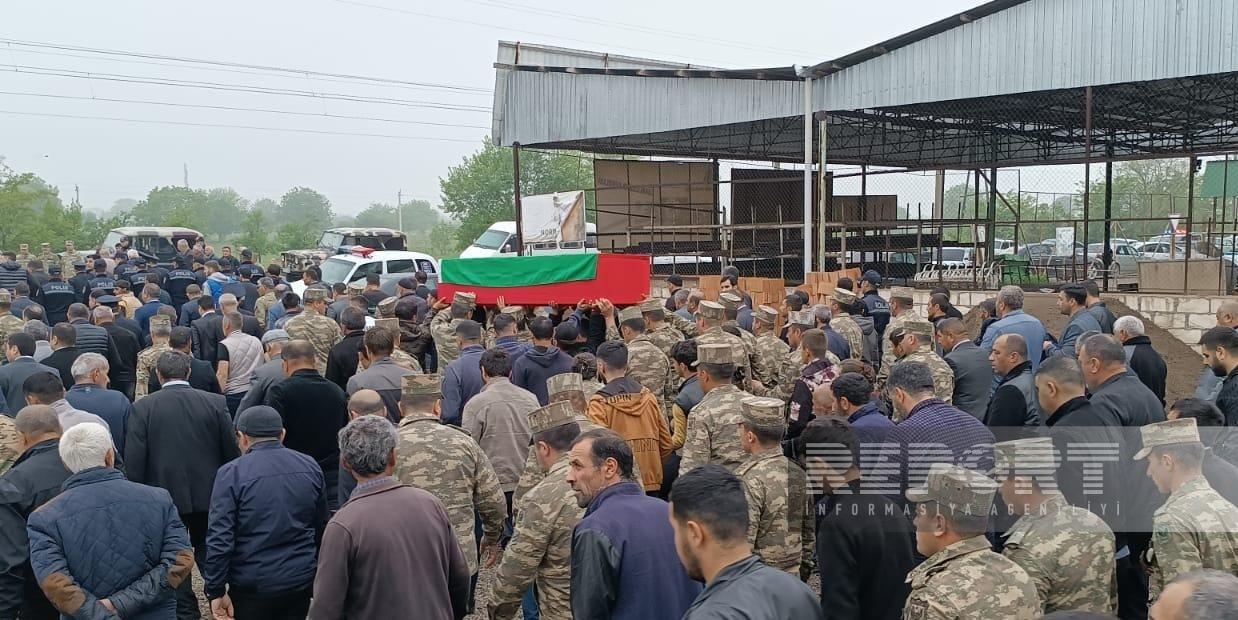 Şəhid Orxan Novruzəlizadə dəfn olundu (FOTOLAR)