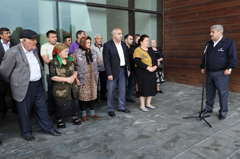 "Açıq mikrofon" aksiyasına abonent axını (FOTOLAR)