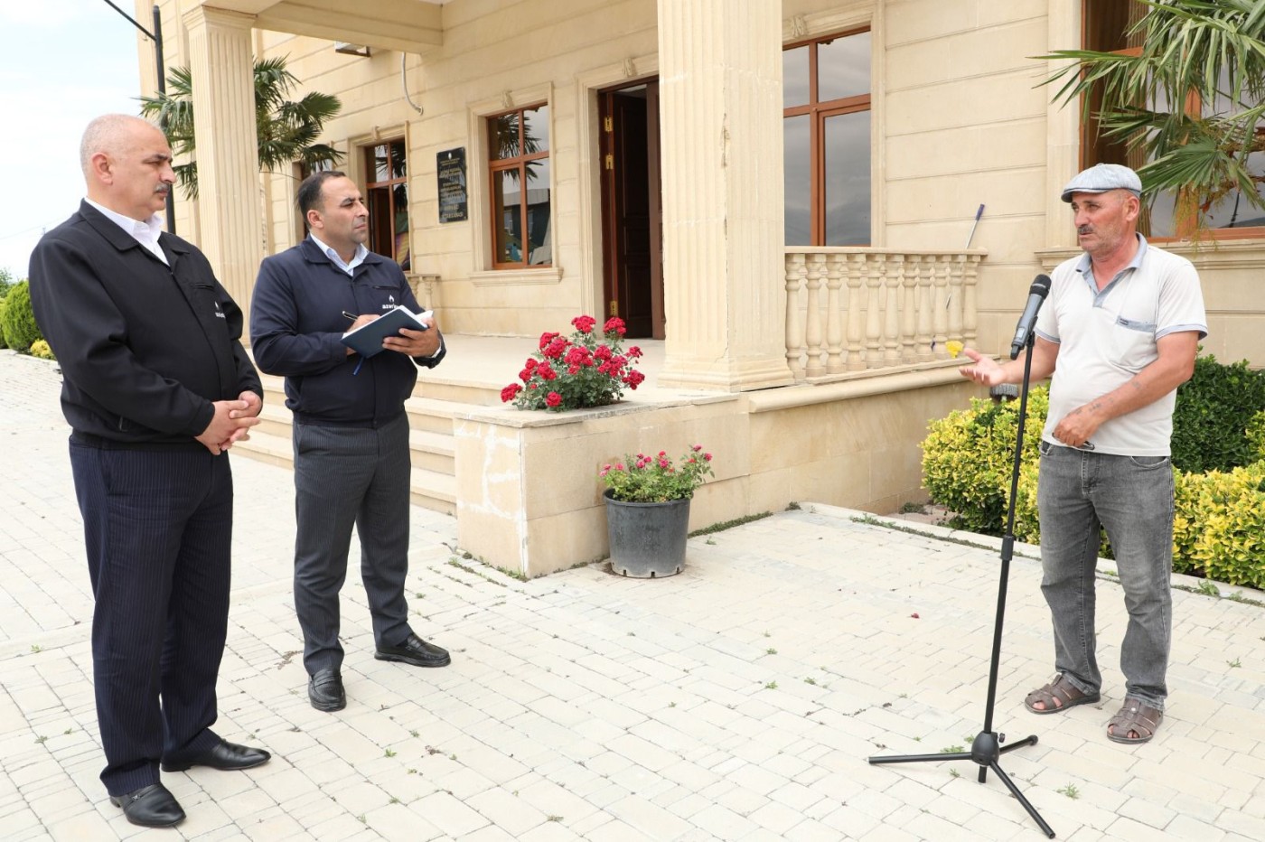 "Səyyar qəbul otağı"nın bu dəfəki iştirakçıları Siyəzən sakinləri oldu (FOTOLAR)