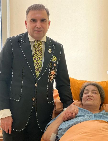 Tanınmış rejissorun ayağı amputasiya edildi (FOTO)