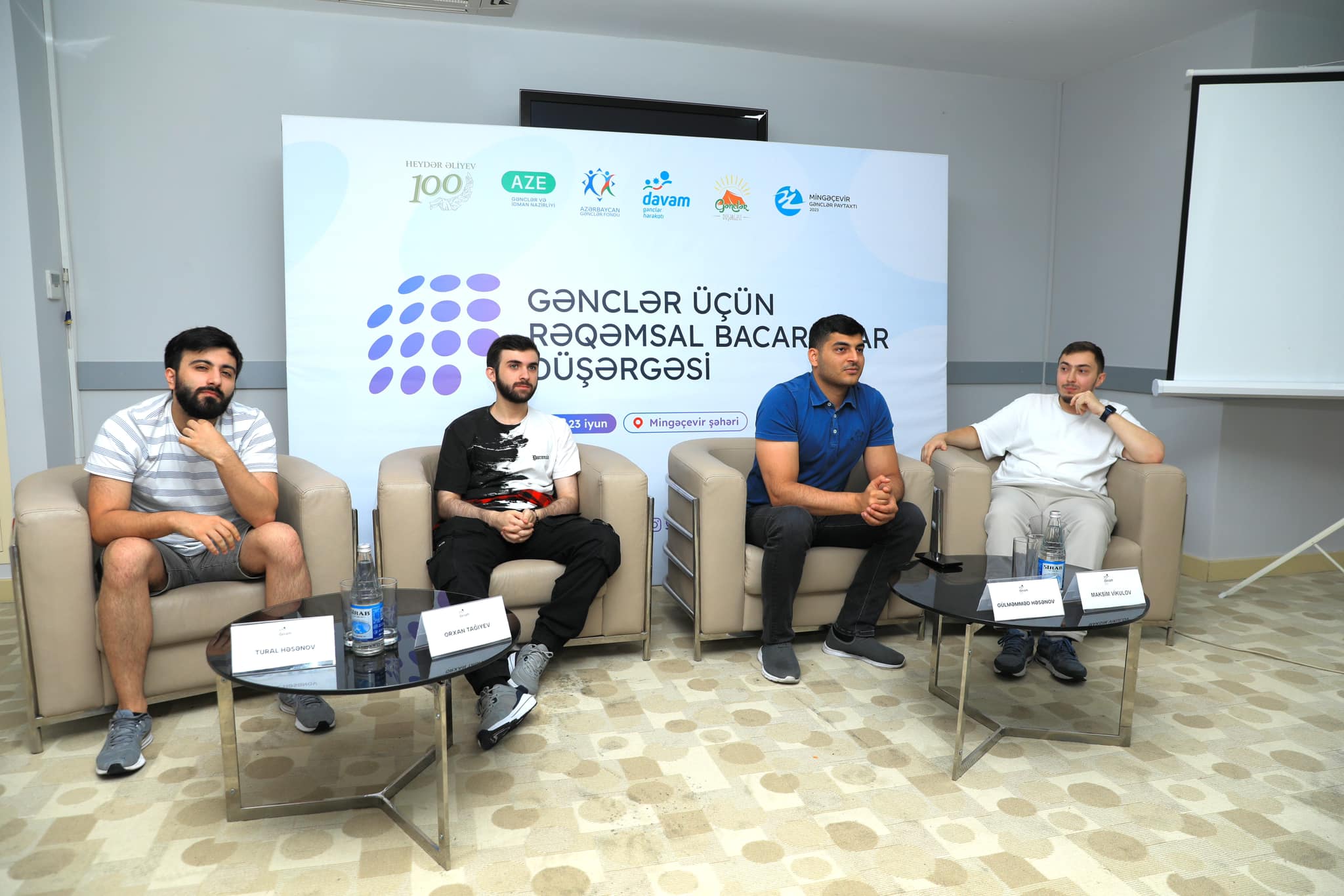 “Gənclər üçün Rəqəmsal Bacarıqlar Düşərgəsi” başa çatıb