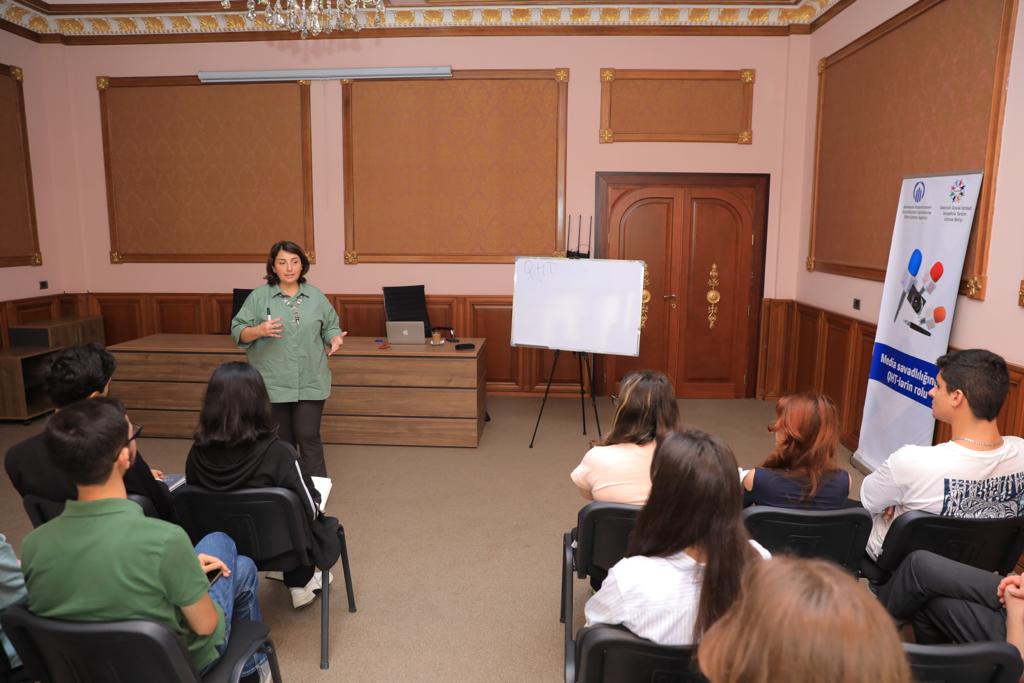 “Media savadlılığında QHT-lərin rolu” layihəsinin ilk təlimi baş tutdu (FOTOLAR)