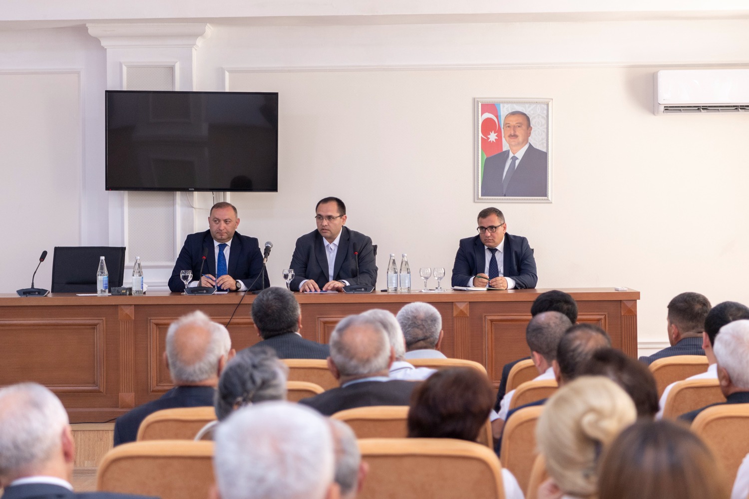 Məcnun Məmmədov Dövlət Aqrar Universitetinin kollektivi ilə görüşüb (FOTOLAR)