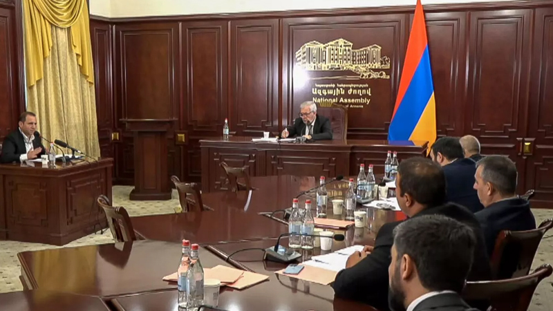 Ermənistanın keçmiş müdafiə naziri: 