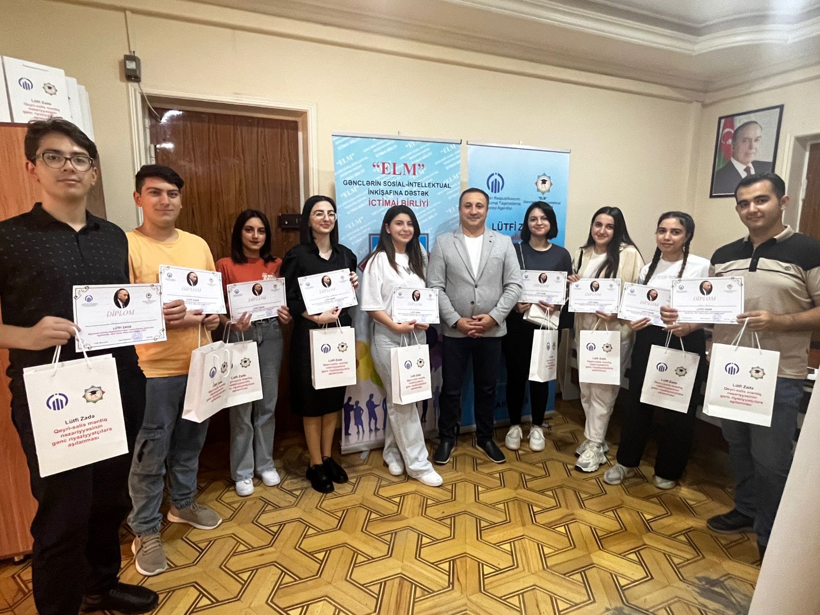 Lütfi Zadənin şərəfinə Məntiq olimpiadası keçirildi (FOTOLAR)