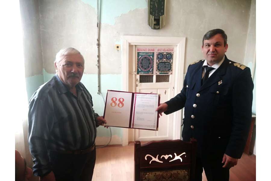 Bakıda gəlinini güllələyən kişi tanınmış şəxs imiş - Xəstəxanada öldü (FOTO)