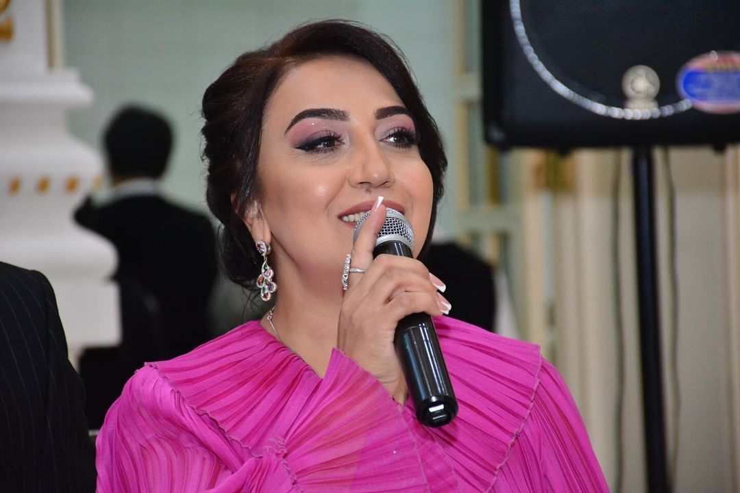 Xalq artistinin oğlunun toyu oldu (FOTO)