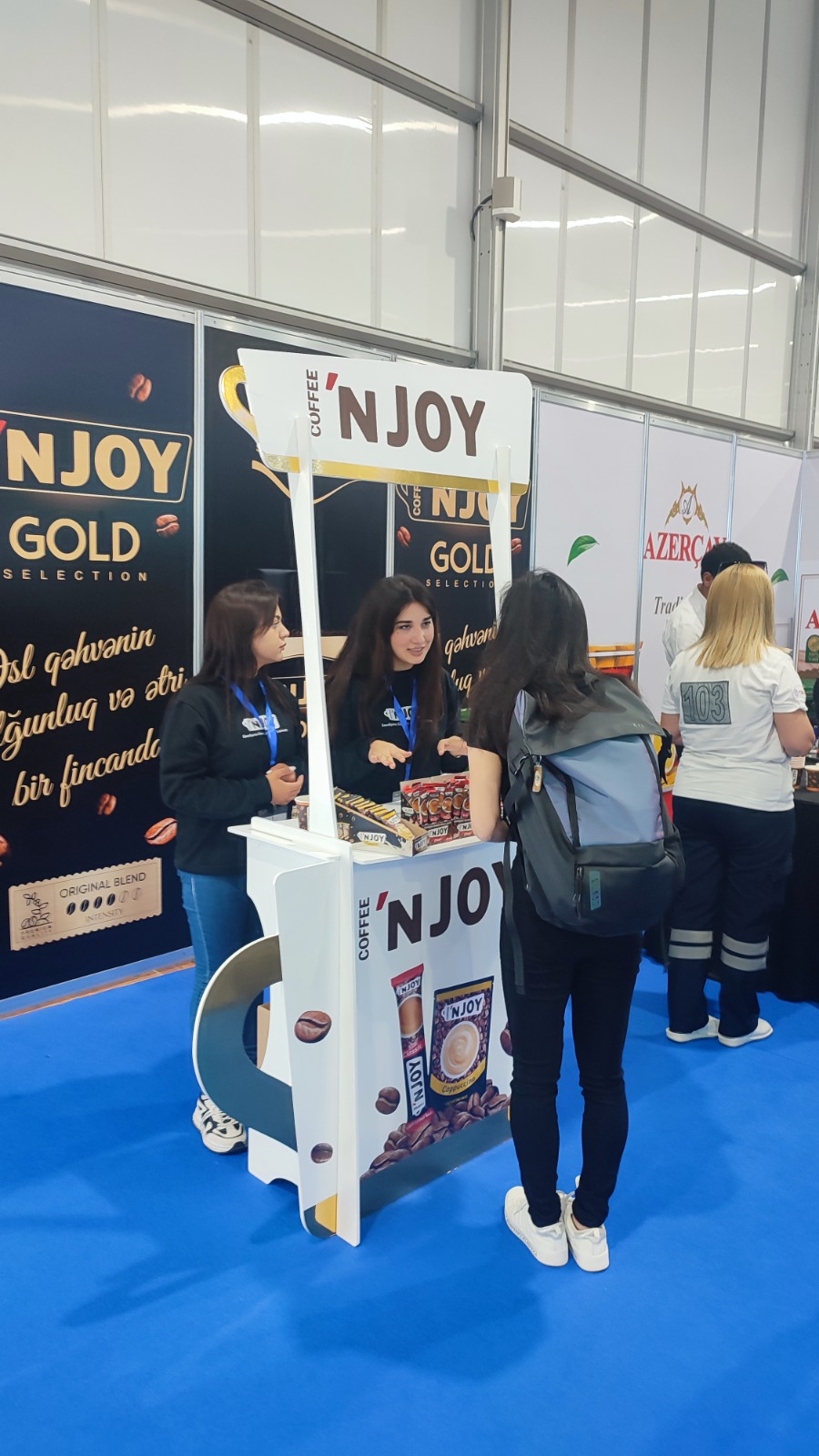 Coffee N`Joy” Beynəlxalq Astronavtika Konqresində (FOTO)