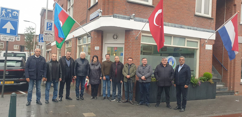 Azərbaycan nümayəndə heyəti ermənilərin gülləbaran etdiyi ofisi ziyarət etdi (FOTO)