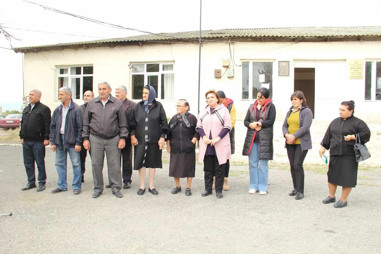 "Səyyar qəbul otağı" Goranboy rayonunun Boluslu kəndində quruldu (FOTO)