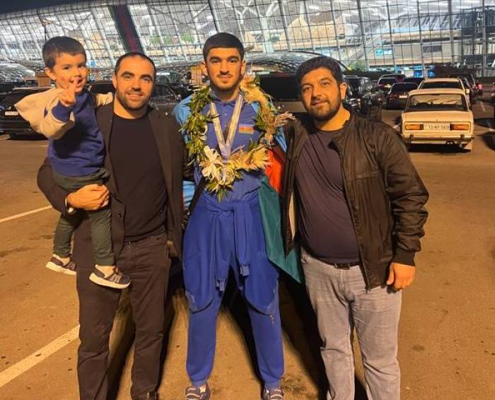 Salyan məktəblisi dünya çempionu oldu (FOTOLAR)