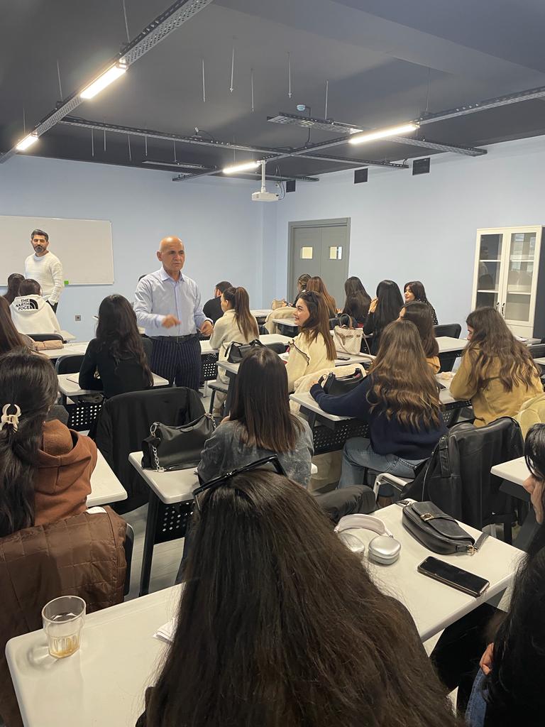 Saflığın və dürüstlüyün kitabı: “Lamançlı Don Kixot”
