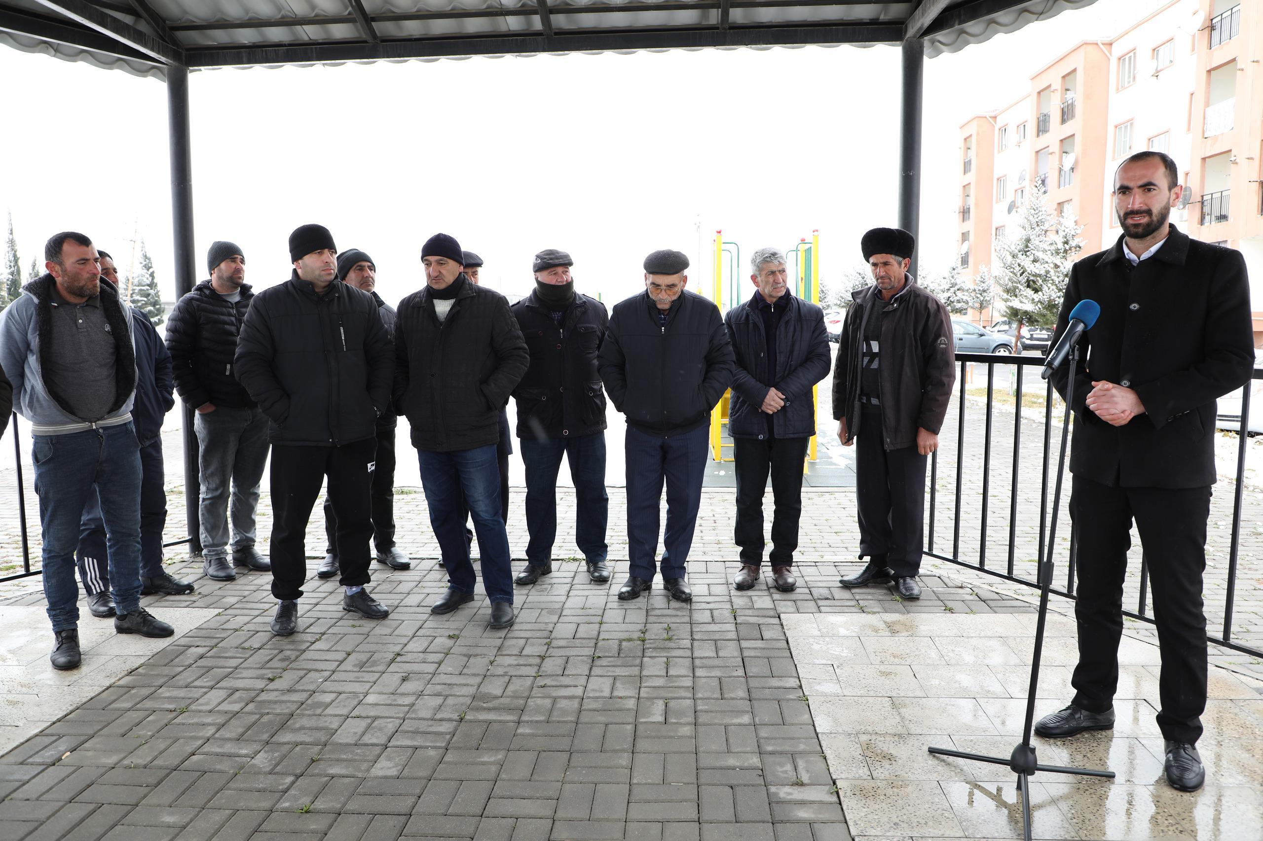 Şəki şəhərinin sakinləri "Açıq mikrofon"da (FOTO)