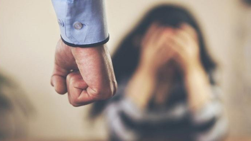 Bakıda əri tərəfindən bıçaqlanan qadın özünü günahkar bildi: 