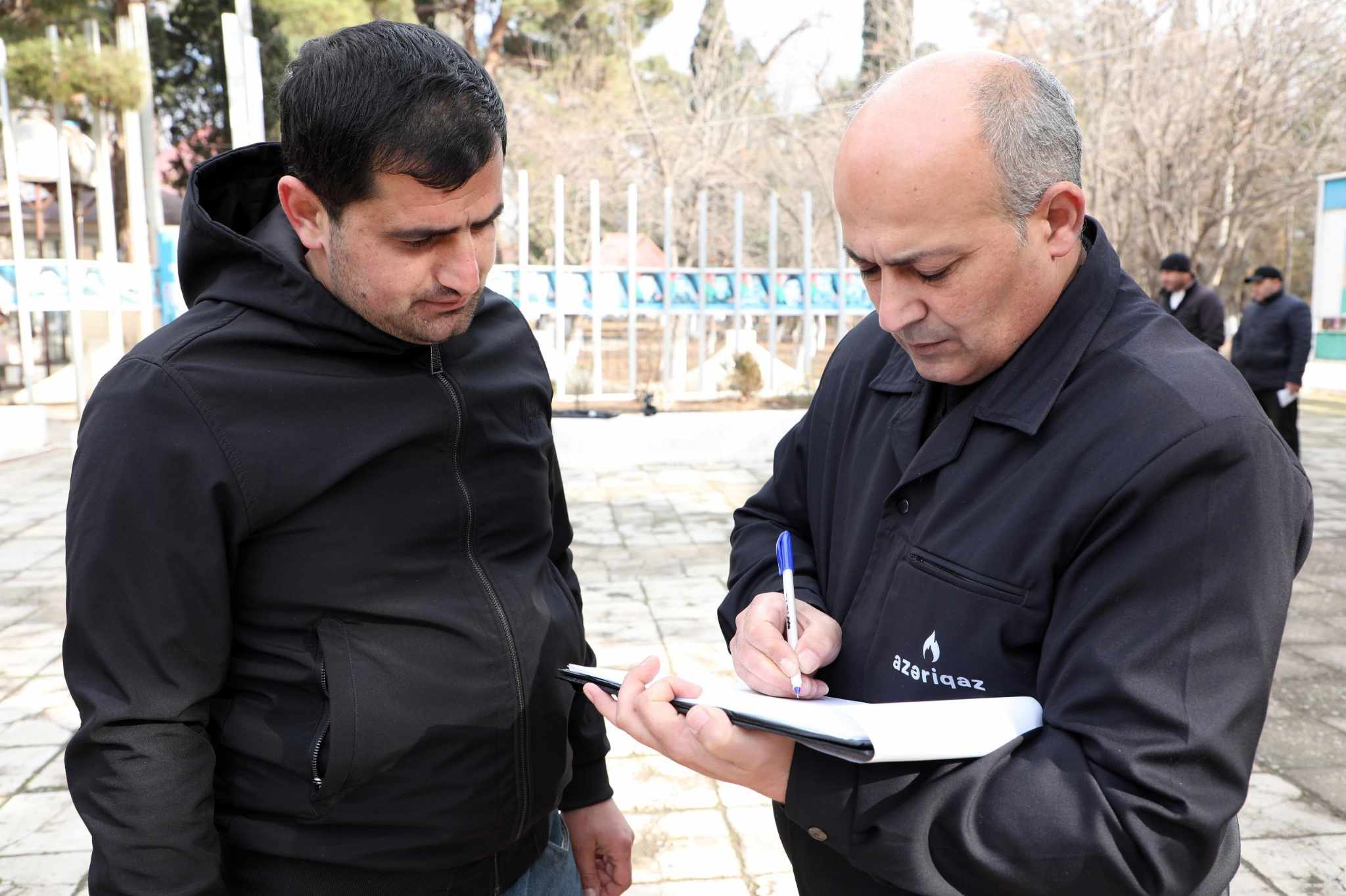 Qarayeri qəsəbə sahibkarlarının 1 aylıq möhlət istəkləri  (FOTO)