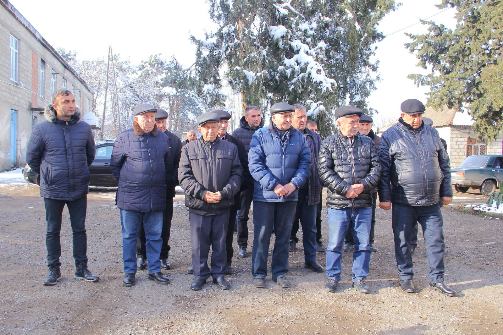 Sahibkarlar Düz Qırıqlı kəndində "Azəriqaz"a müraciətlərini ünvanladı (FOTO)