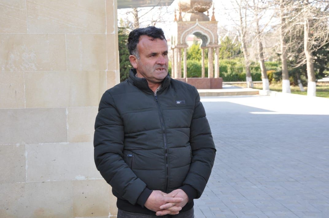 Şabranda sahibkarlarla yanaşı, sakinlər də "Səyyar qəbul otağı"na üz tutdular (FOTOLAR)