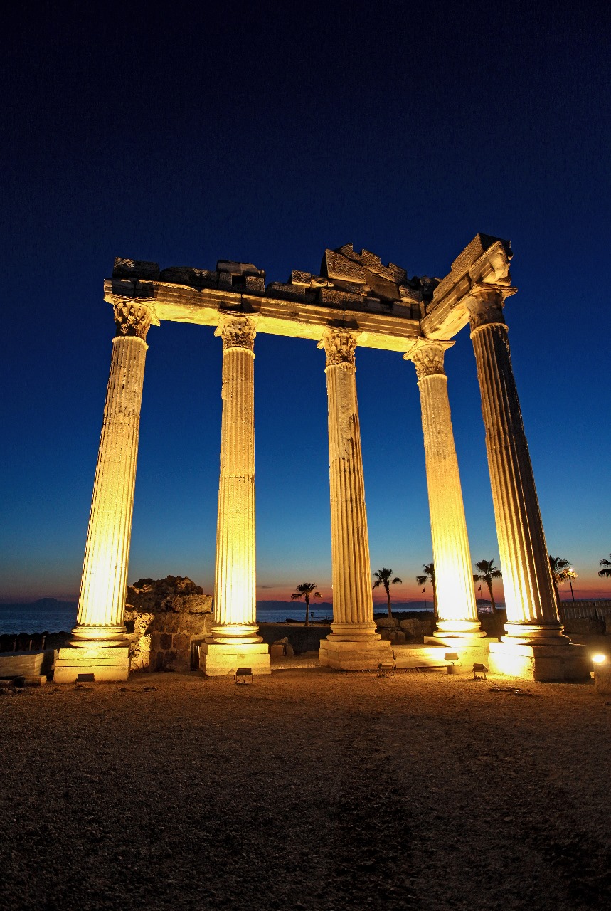 Türkiyə turizmdən 60 milyard dollar qazana bilər