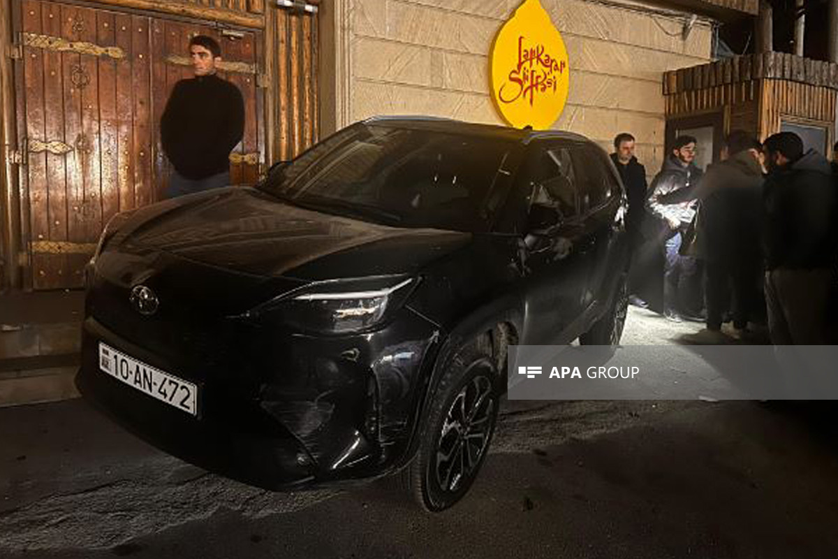 Bakıda iki BMW və iki "Toyota" toqqşuşdu (FOTOLAR)