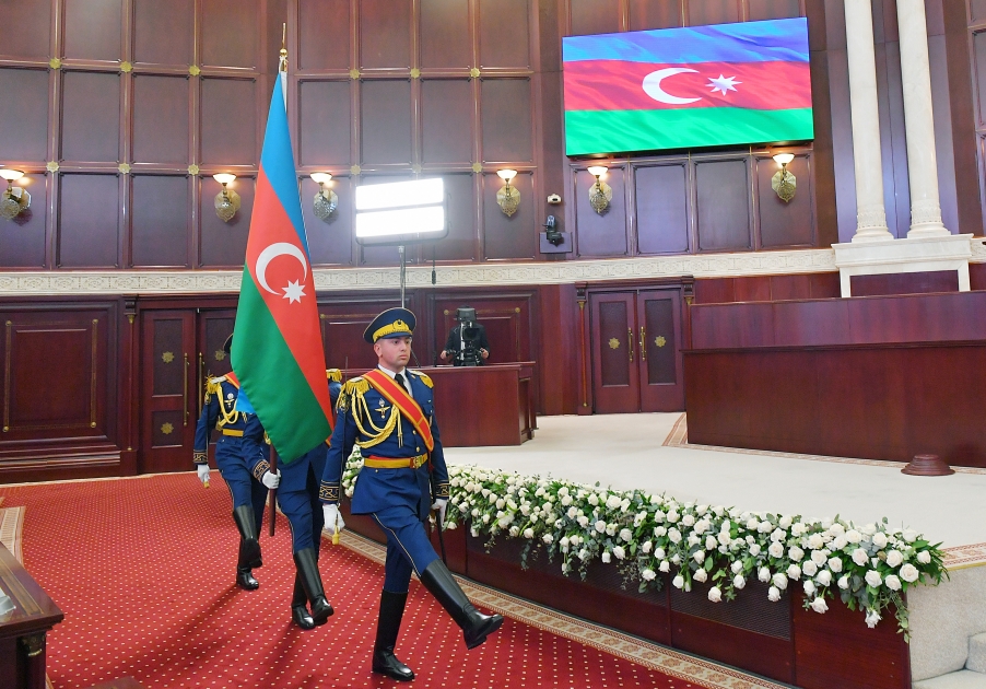 Prezident İlham Əliyev and içdi (YENİLƏNİB/FOTO/VİDEO)