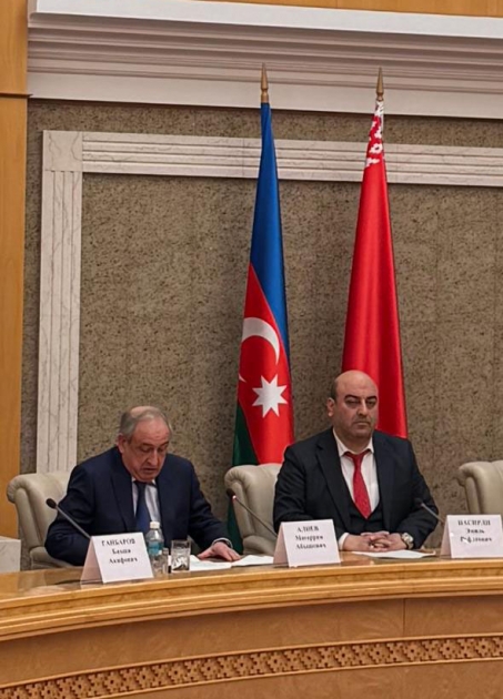 Minskdə “Heydər Əliyevin həyatının 100 anı” kitabının təqdimatı oldu (FOTO)