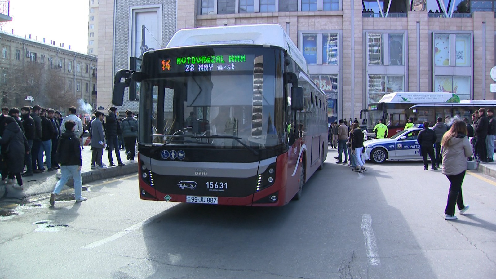 "28 May"da sürücülərin cərimələnməsi ilə bağlı açıqlama (FOTO)