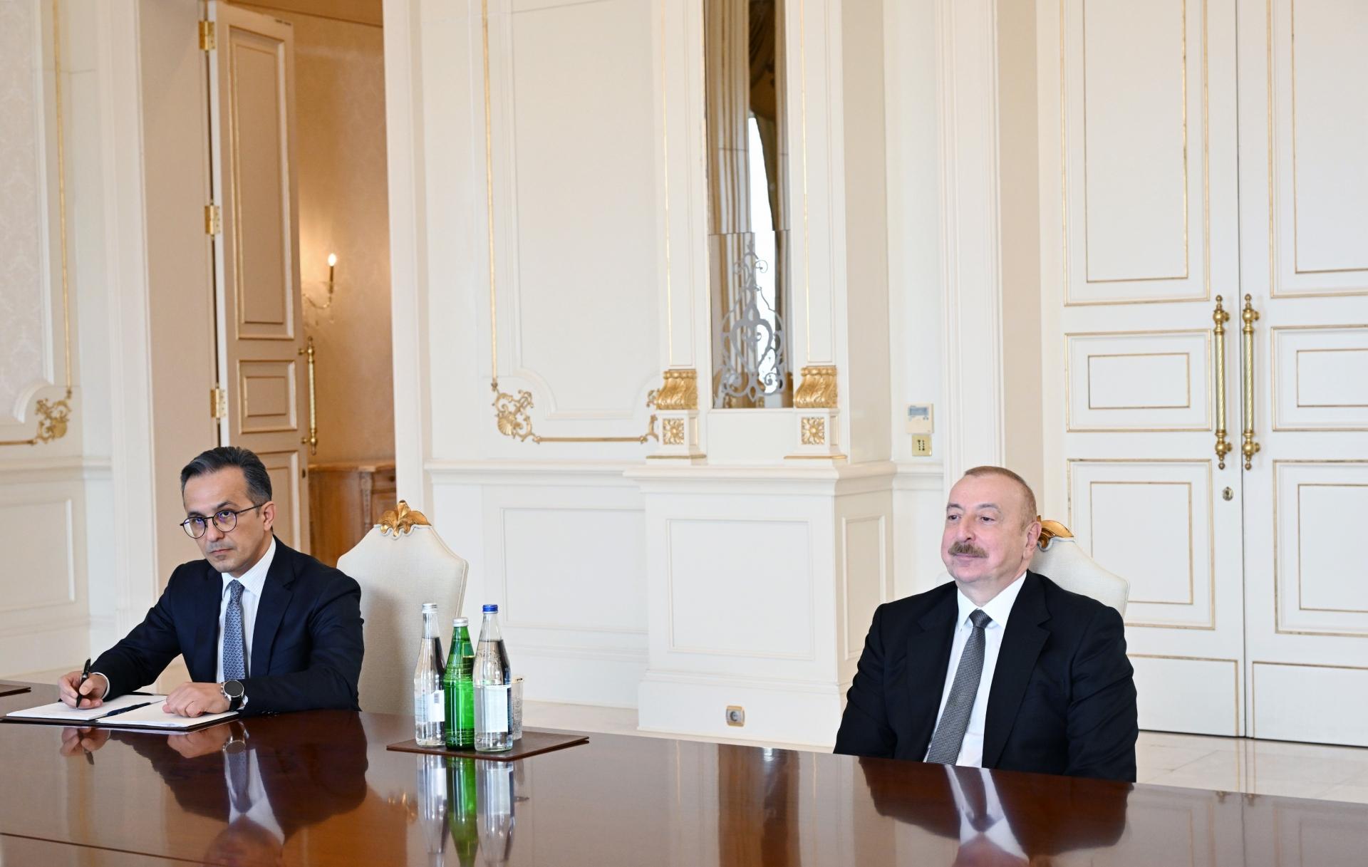 Prezident amerikalı qonaqları qəbul etdi (FOTO)