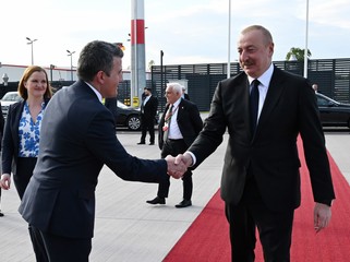 İlham Əliyevin Almaniyaya işgüzar səfəri başa çatdı (FOTO)