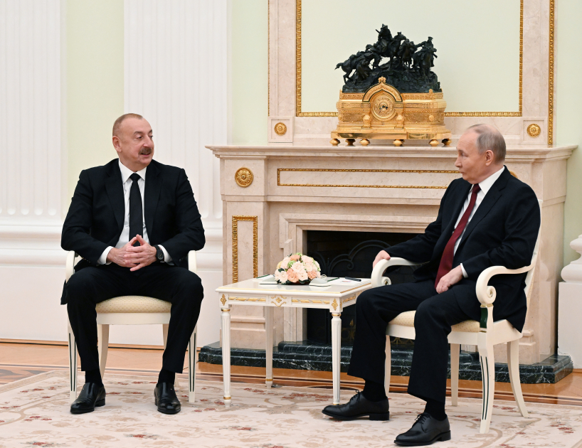 Azərbaycan və Rusiya prezidentlərinin təkbətək görüşü oldu (FOTO)