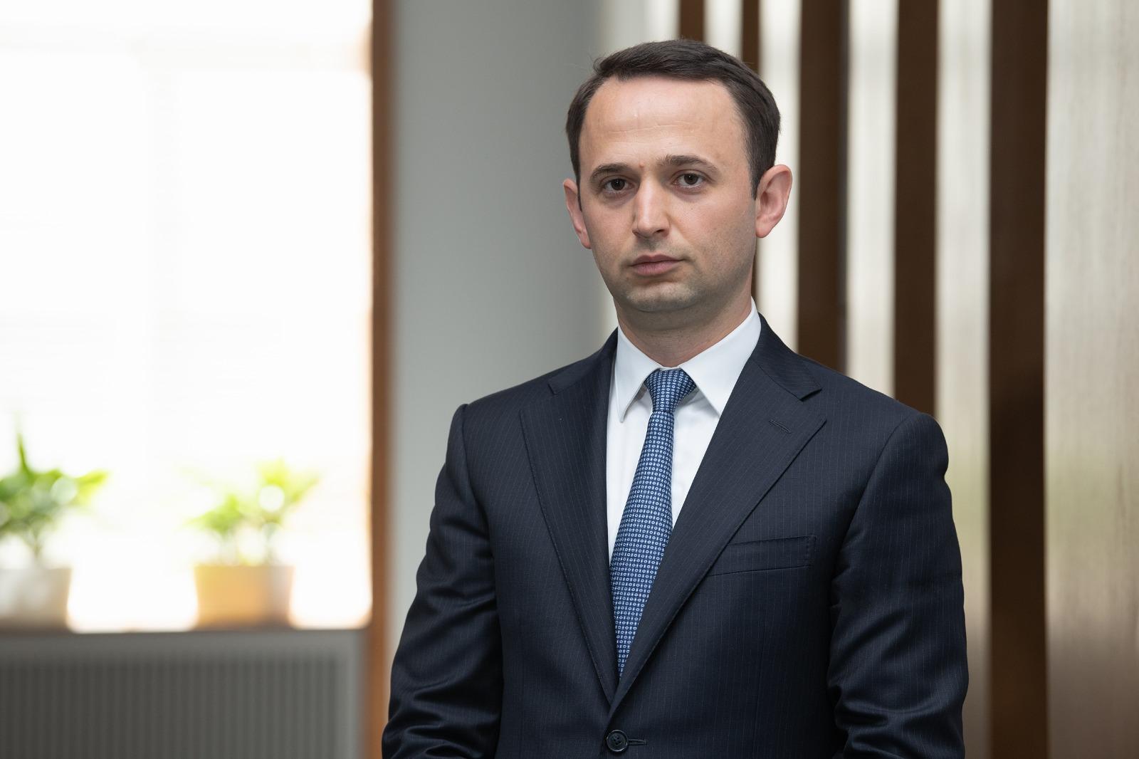 İlham Əliyev nazirə iki yeni müavin təyin etdi