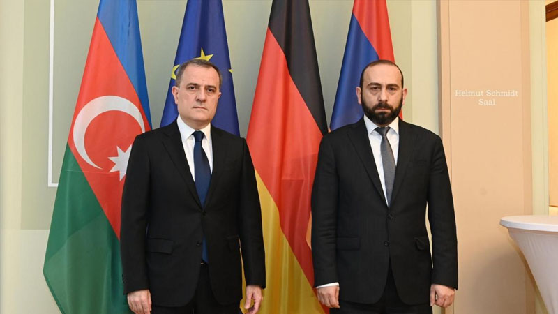 "Bu gün Almatıda bu məsələlər razılaşdırıla bilər" - Politoloq