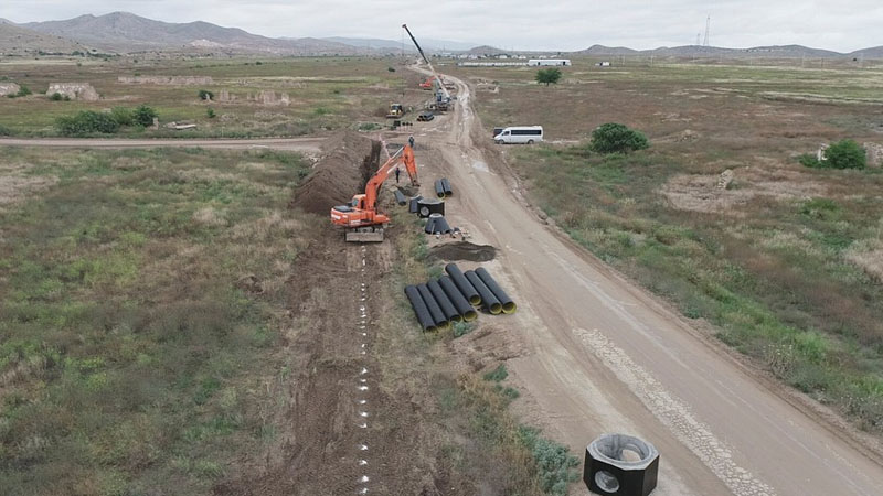 Cəbrayıl şəhərində içməli və tullantı su infrastrukturları yaradılır (VİDEO)