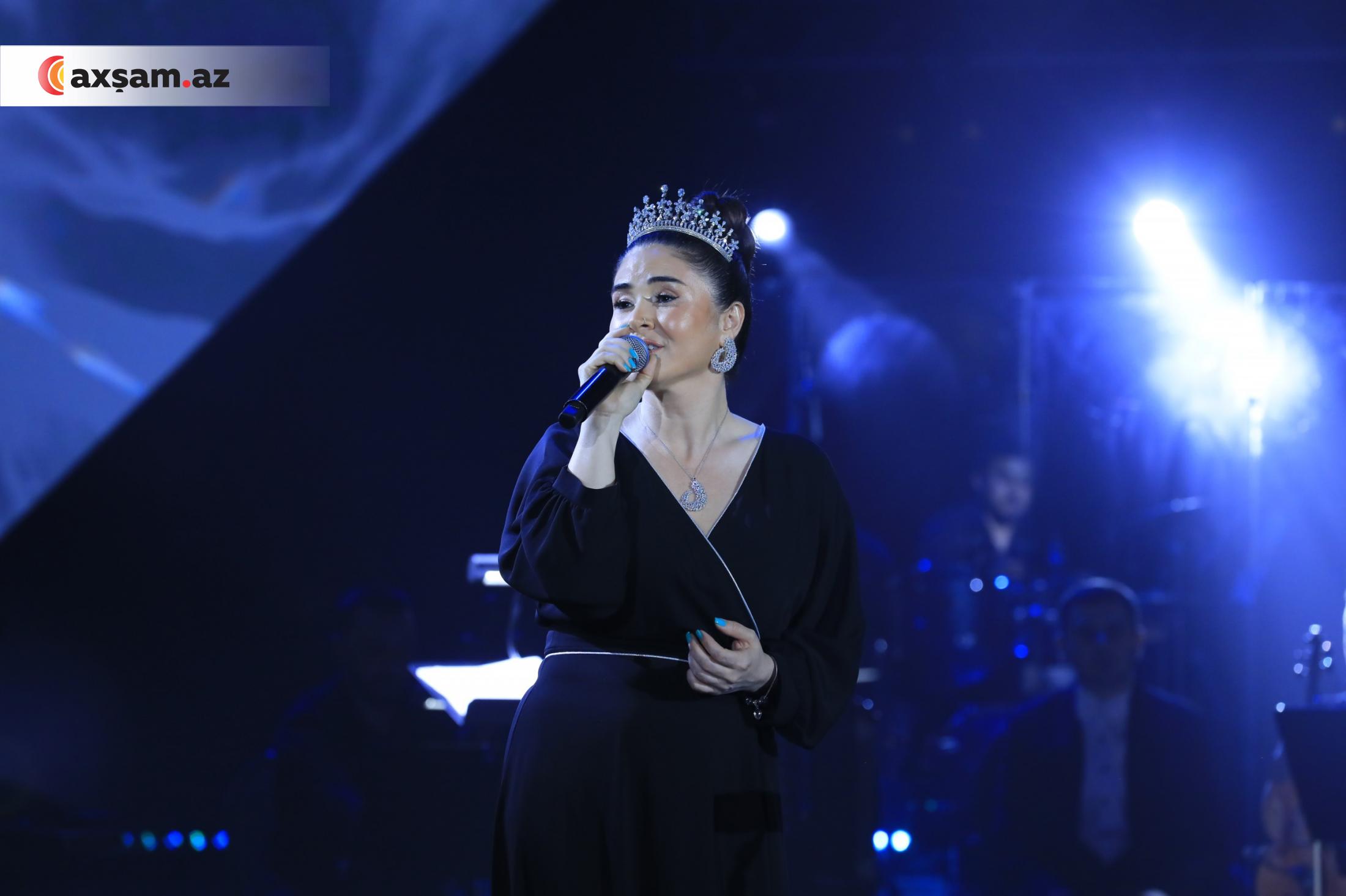 Xanım İsmayılqızının gecəsinə yığışdılar (FOTOLAR)