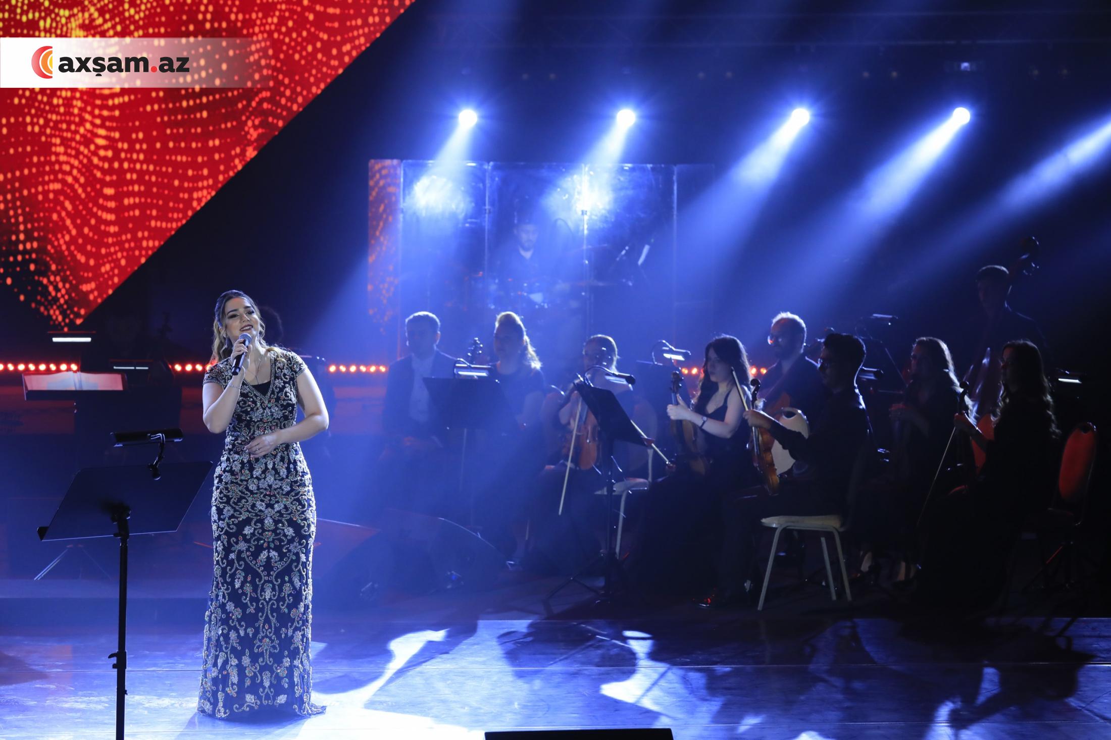 Xanım İsmayılqızının gecəsinə yığışdılar (FOTOLAR)