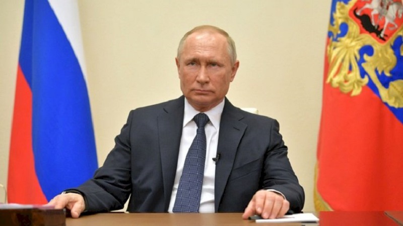 Daily Express Putinin Ukrayna ilə bağlı Qərbə xəbərdarlığından yazdı
