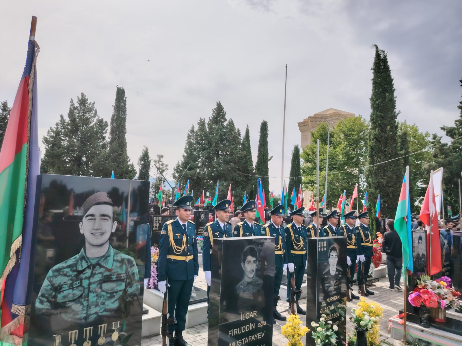 Şəhid sərhədçilərin vida mərasimi (FOTOLAR)