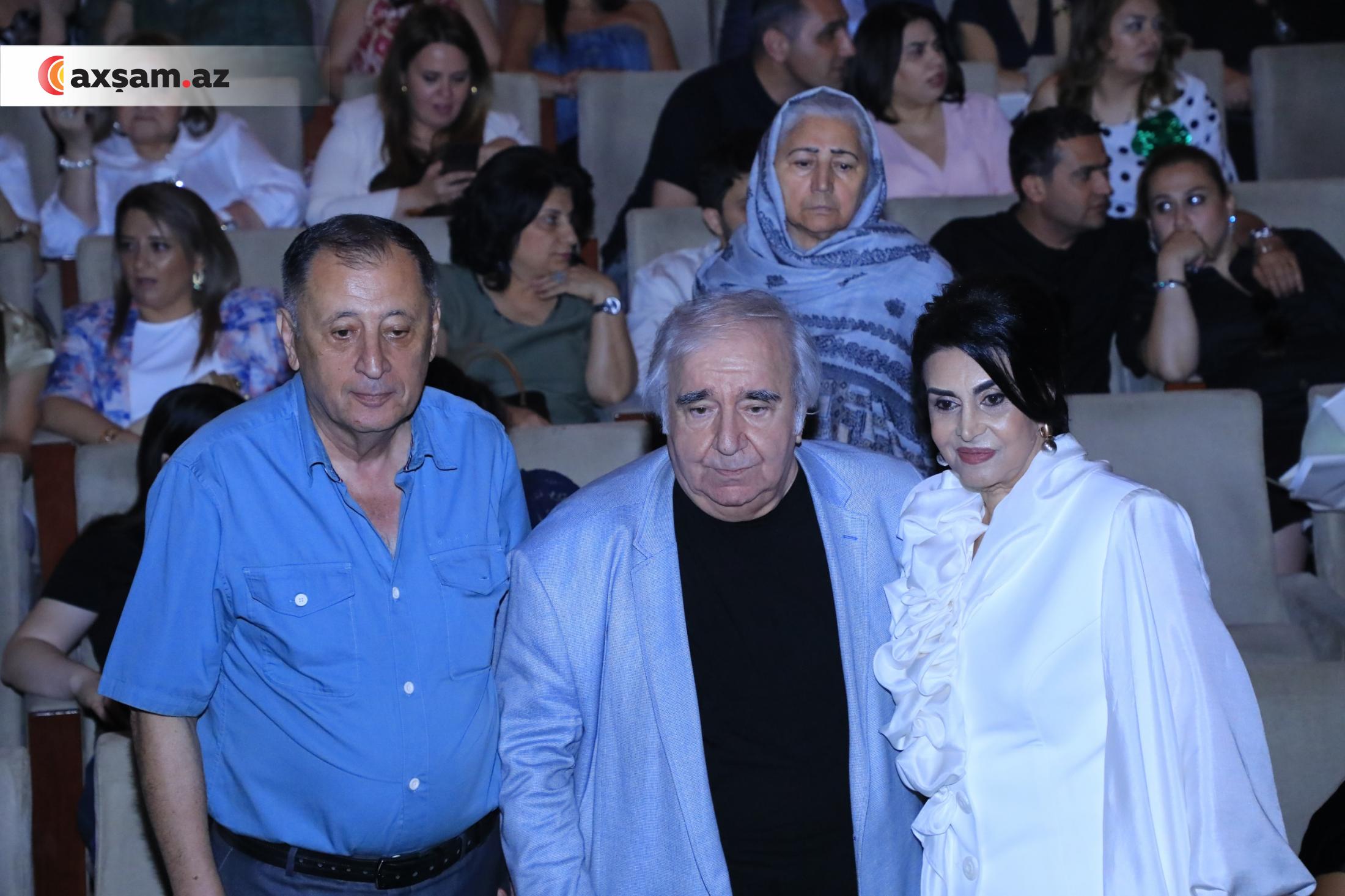 Xanım İsmayılqızının gecəsinə yığışdılar (FOTOLAR)