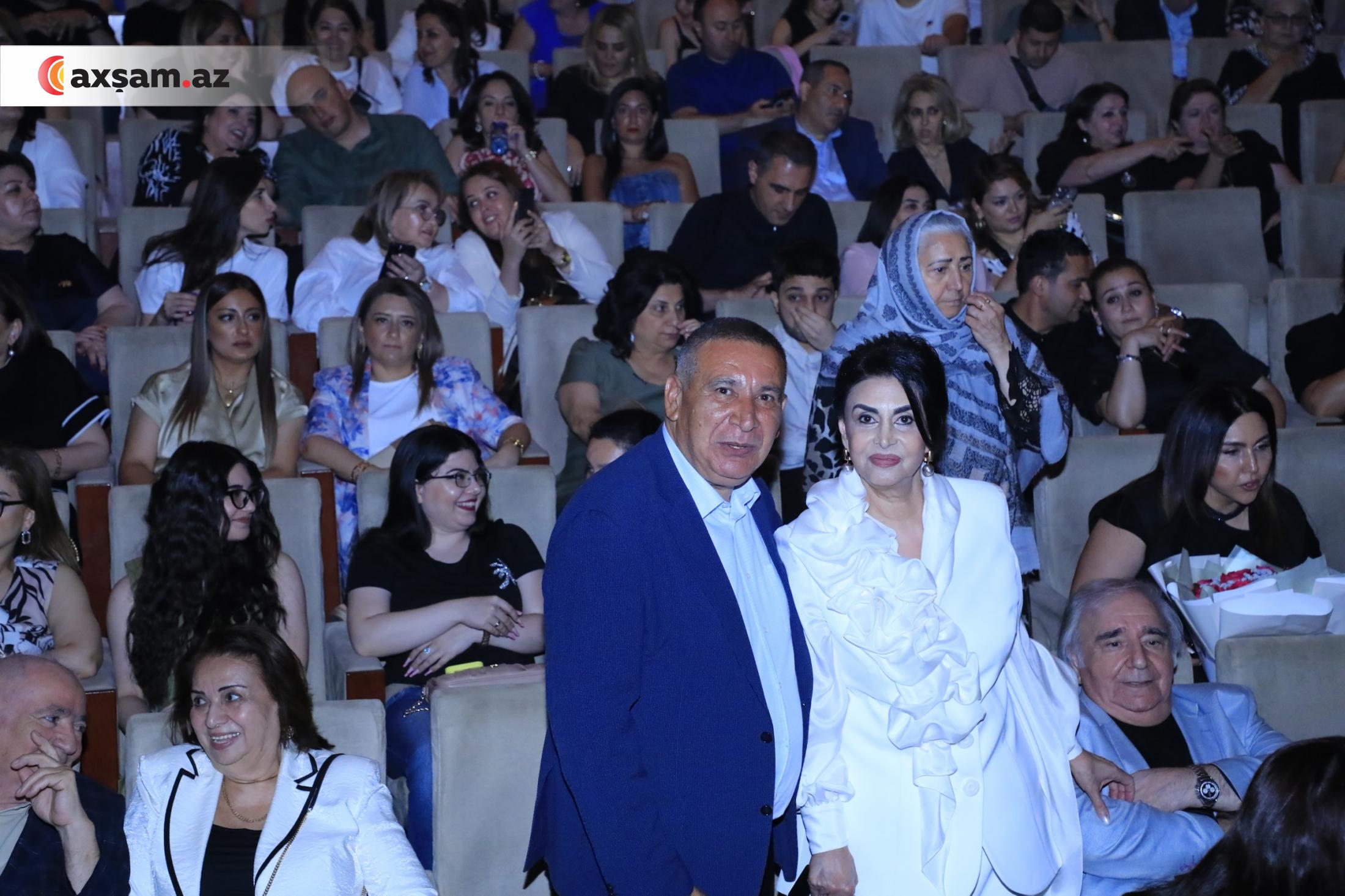 Xanım İsmayılqızının gecəsinə yığışdılar (FOTOLAR)