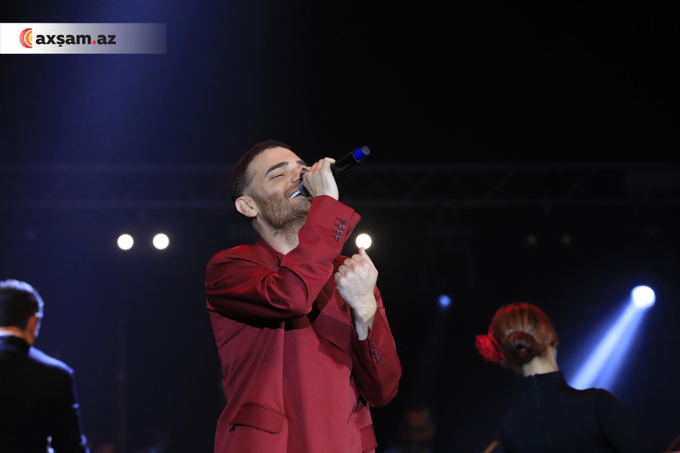 Xanım İsmayılqızının gecəsinə yığışdılar (FOTOLAR)