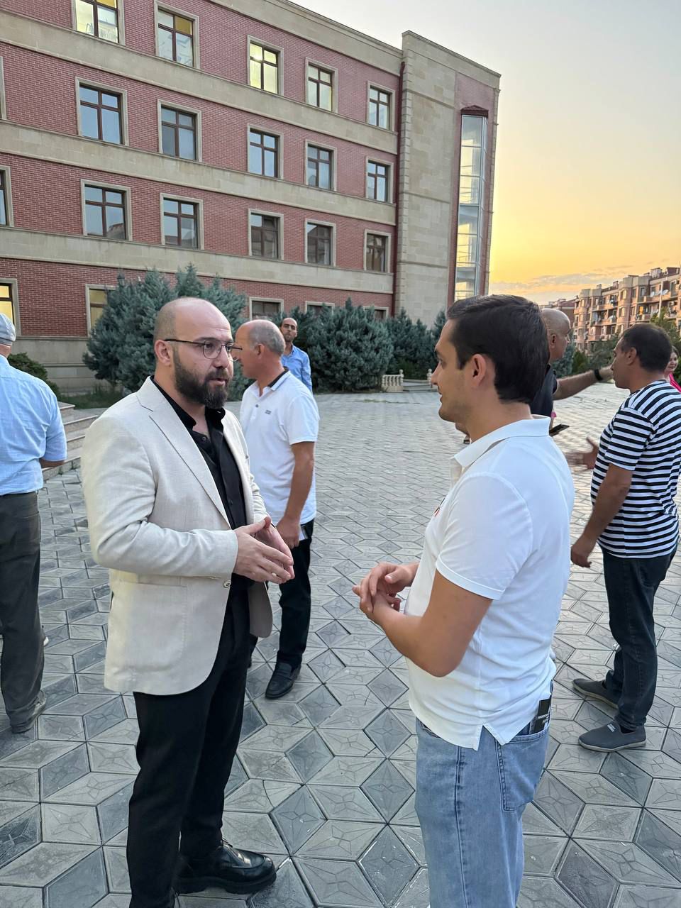 Vəkil, namizəd Sərdar İsmayılovun növbəti görüşü keçirildi (FOTO)