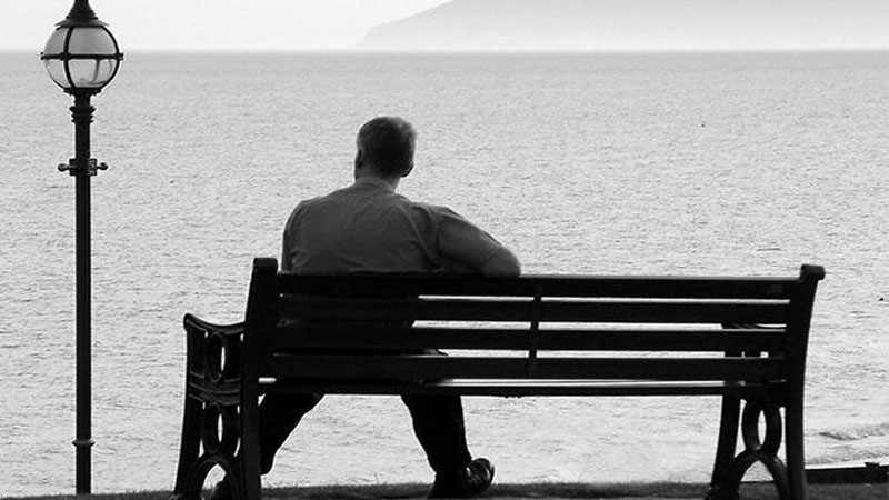 Tənha insanlar dünyasını çox tez dəyişir? - Sosioloq və professordan açıqlama