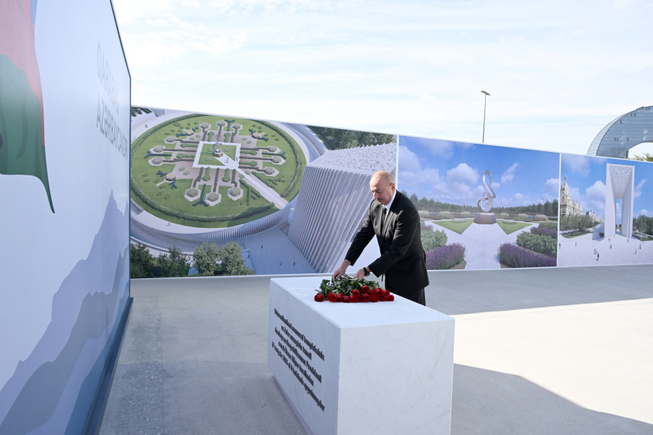 Prezident Zəfər parkında olub (FOTO/YENİLƏNİB)